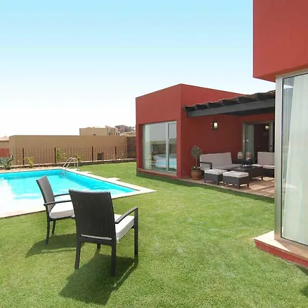 Par 4 17 Villa *