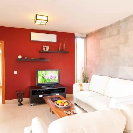Villa Par 4 17 *